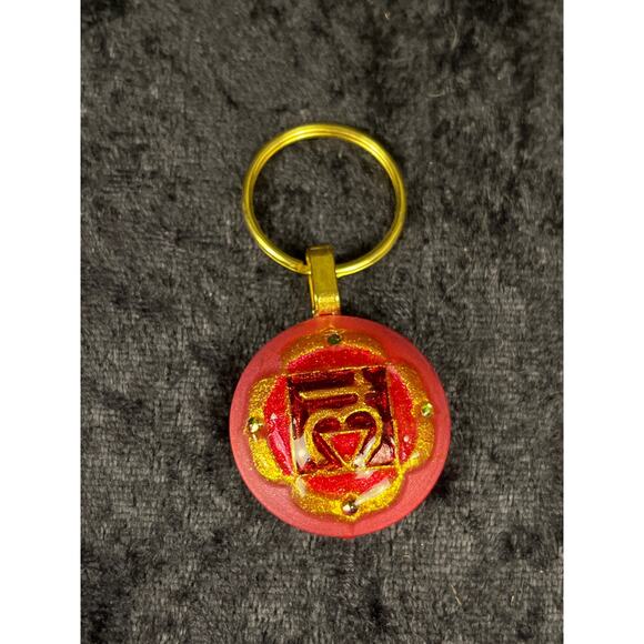 Root Chakra Orgonite Keychain with Sacred Geometry - Picture 1 of 4